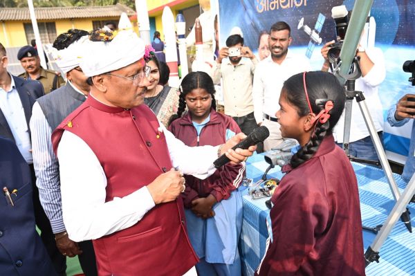 कुरुषनार बालक आश्रम में मुख्यमंत्री का मानवीय चेहरा बच्चों से संवाद, सपनों को सराहा और शिक्षा सुविधाओं के विस्तार के दिए निर्देश