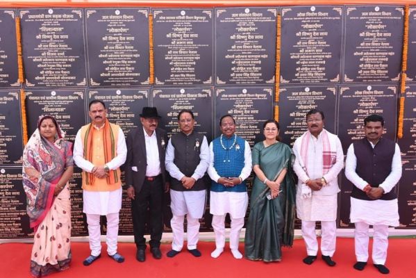 किसान, महिला और जनजातीय समाज के सशक्तिकरण से बनेगा समृद्ध छत्तीसगढ़ : मुख्यमंत्री श्री साय,कोरिया वासियों को 156 करोड़ से अधिक के विकास कार्यों की सौगात